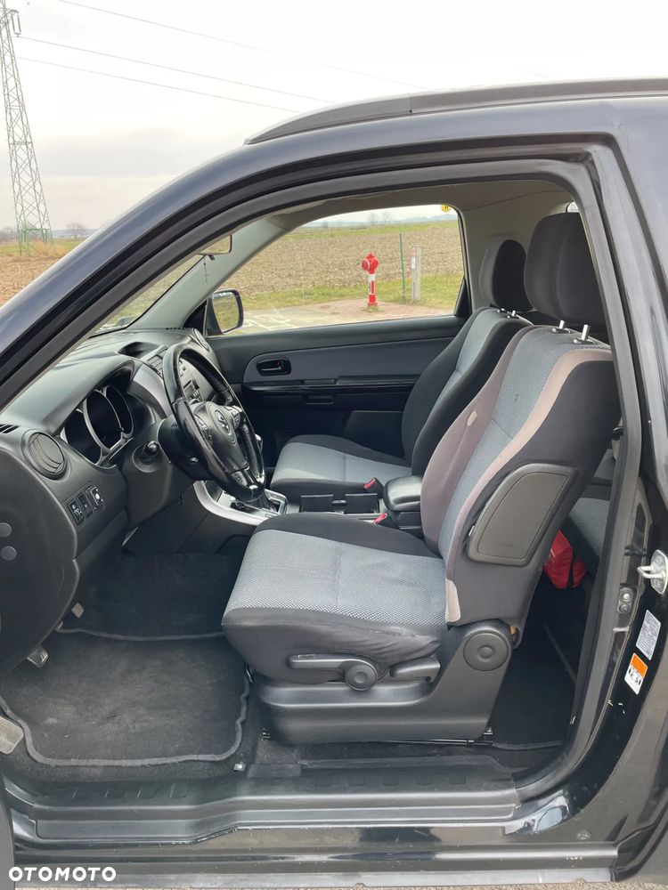 Suzuki Grand Vitara 1.6 - 23