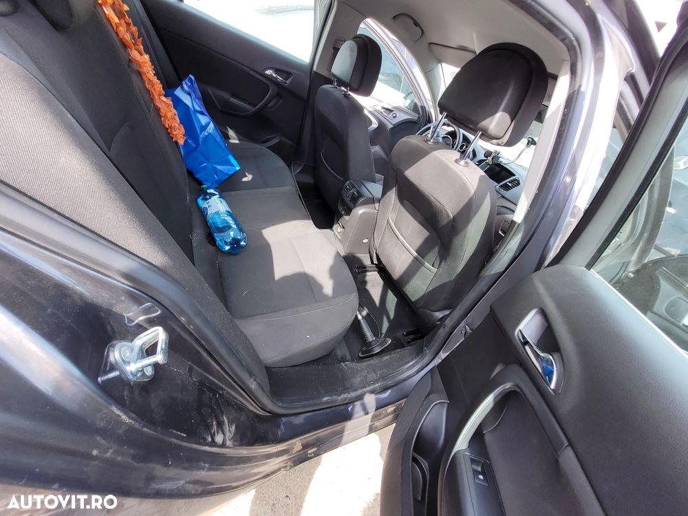 Opel Insignia 2.0 CDTI - 18