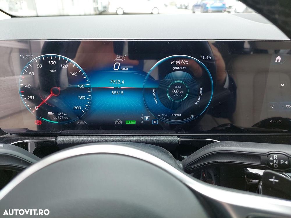 Mercedes-Benz EQA 250 - 11