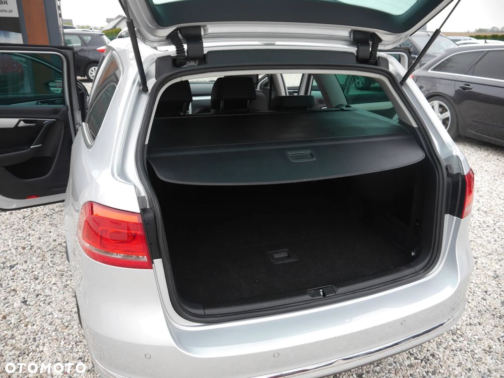 Volkswagen Passat 2.0 TDI BlueMotion Technology Highline - 22