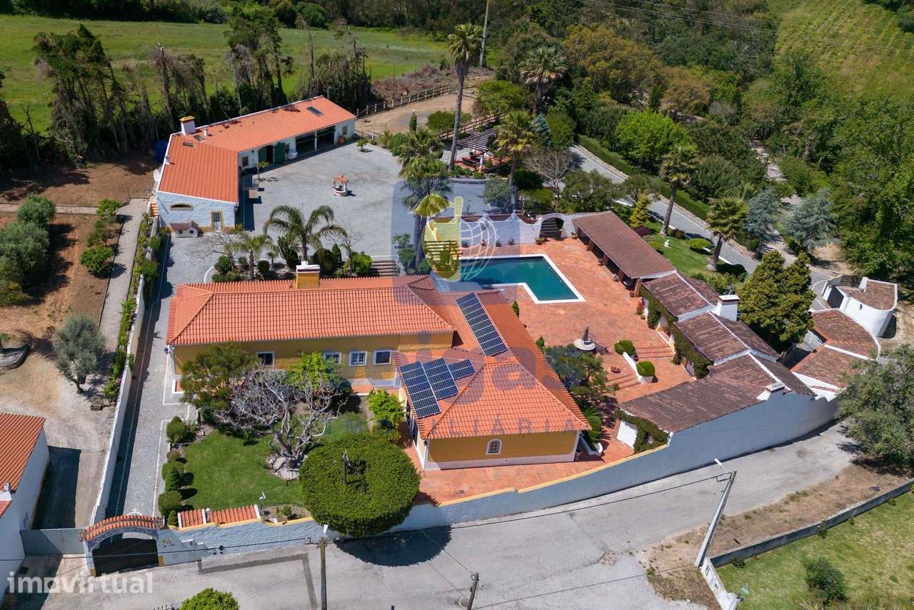 Quinta com 14.920m2 de terreno, 860m2 de área construída, 2 picadeiros - Grande imagem: 3/60