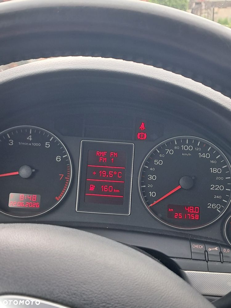 Audi A4 Avant - 9