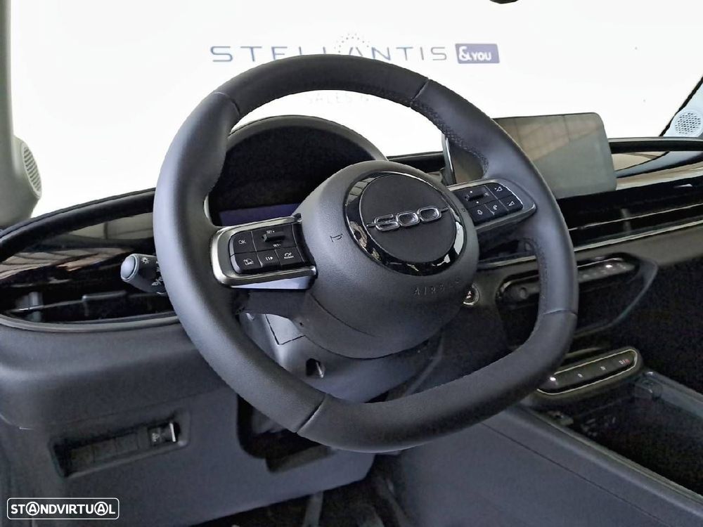 Fiat 600 1.2 Hybrid - 12