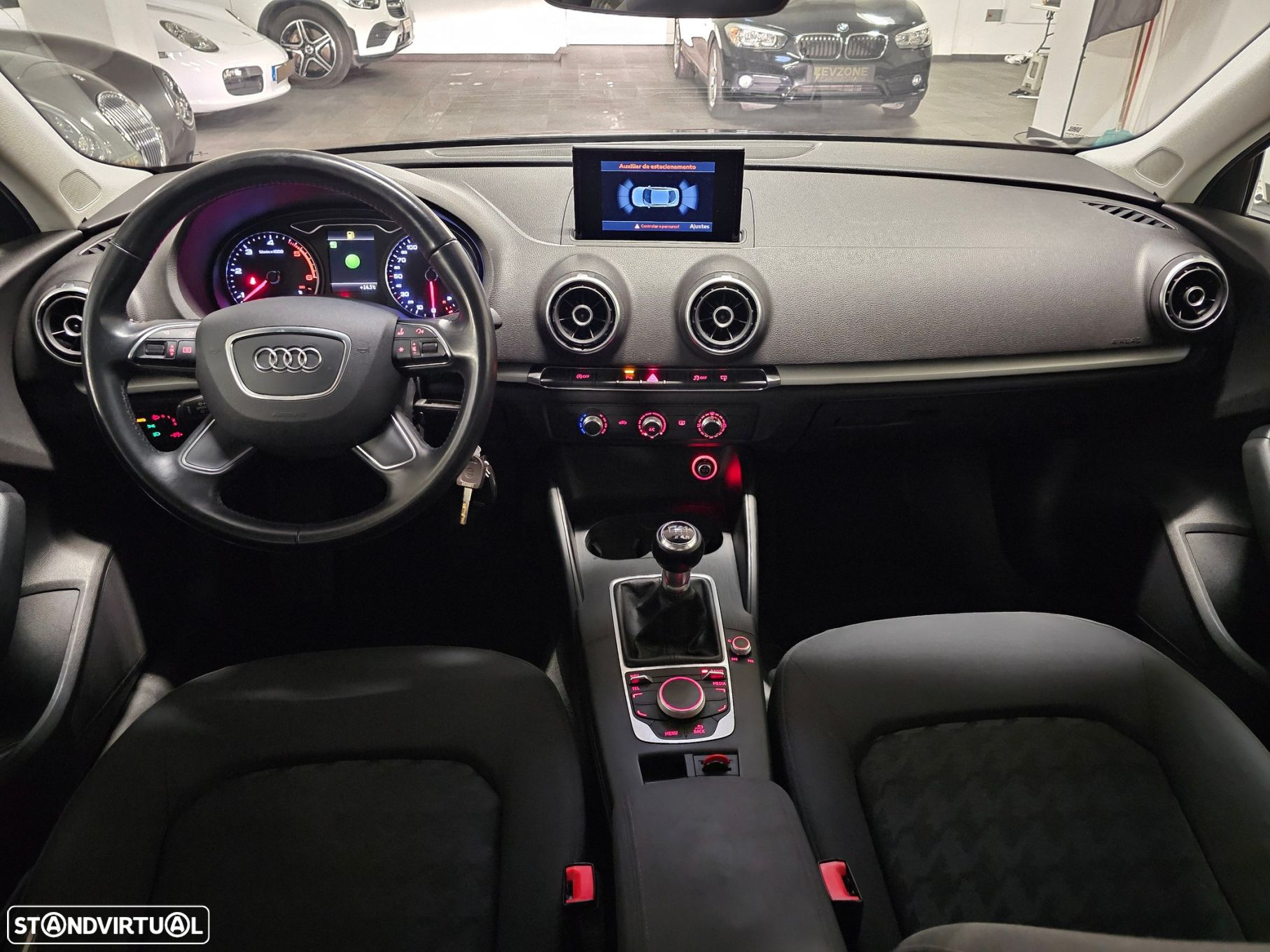 Audi A3 Limousine 1.6 TDI Advance Ultra - 14