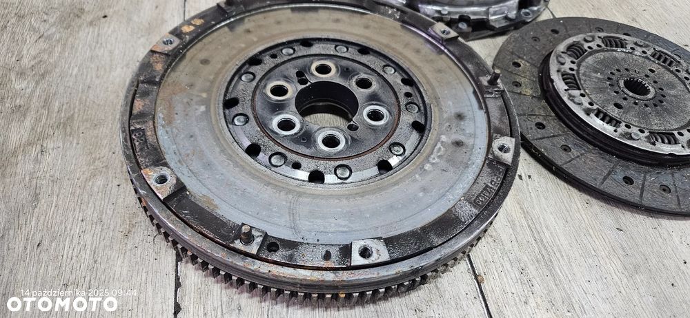 Sprzęgło koło dwumasowe tarcza docisk Fiat Croma II 1,9 JTD 150KM 282383U2 - 2