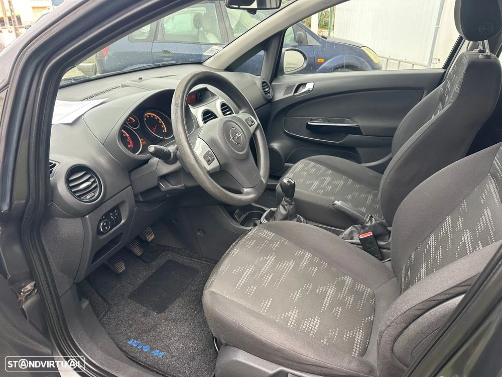 Opel Corsa 1.2 Enjoy S/S - 4