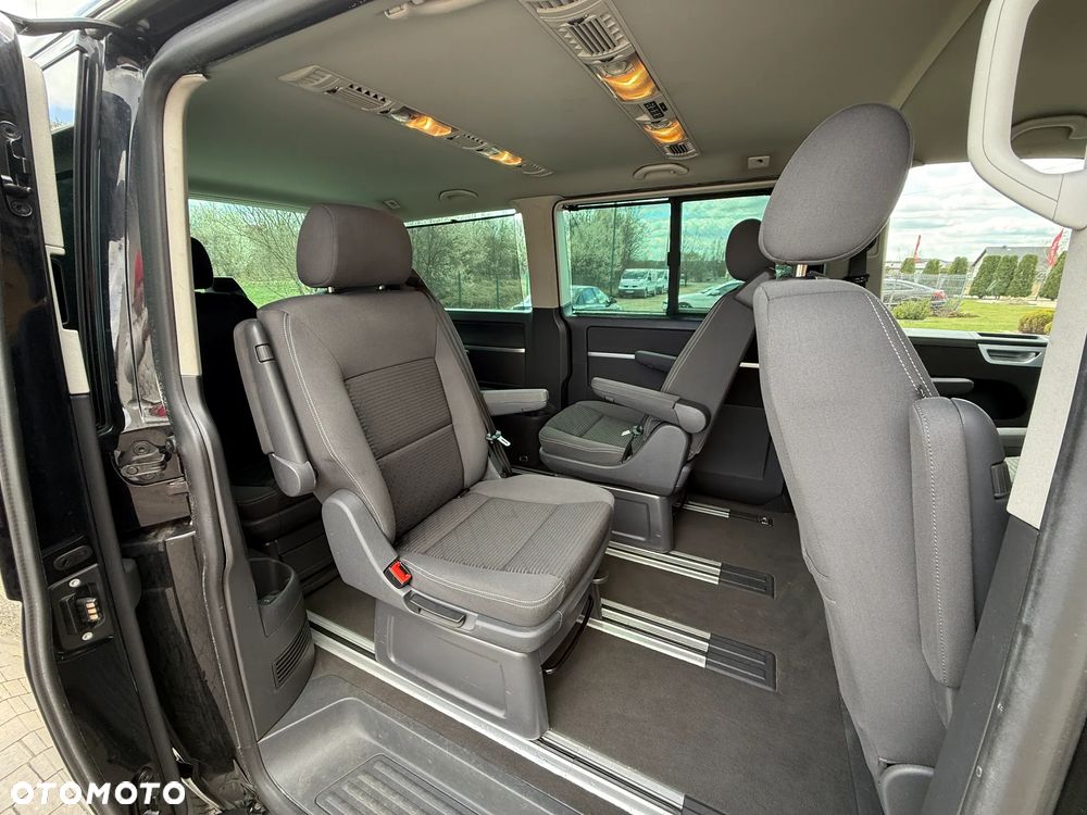 Volkswagen Multivan - 11