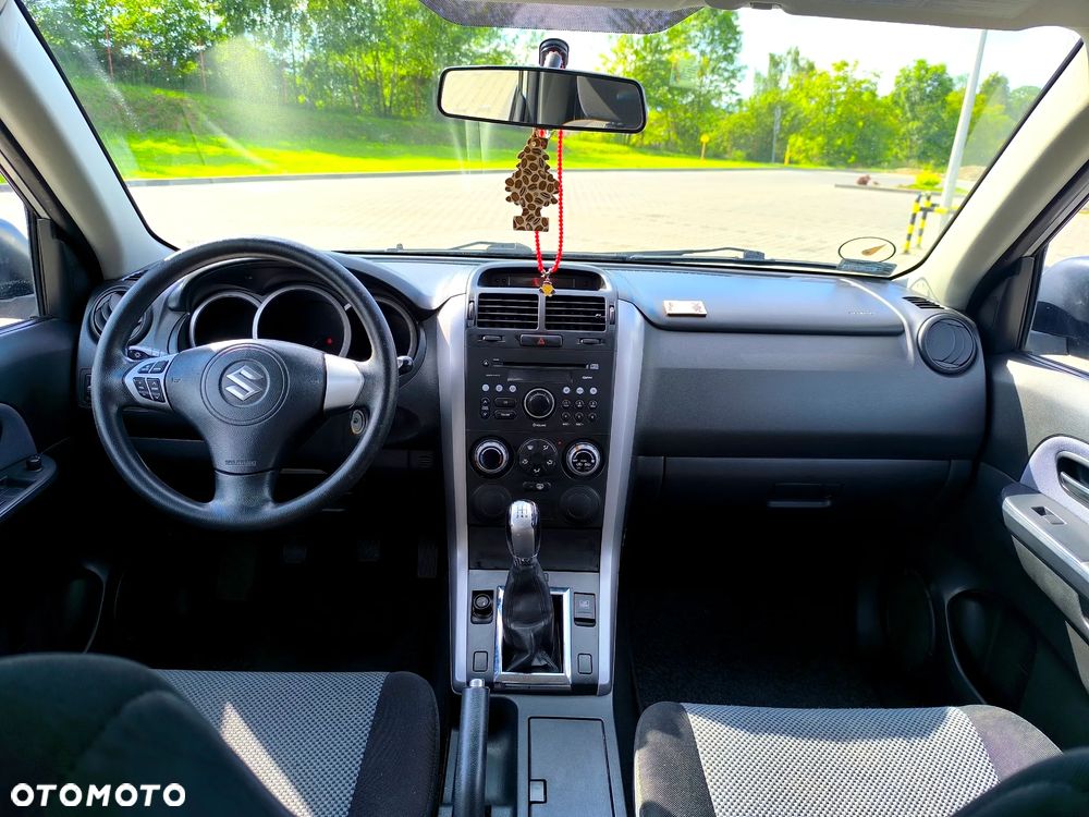 Suzuki Grand Vitara 1.6 - 6