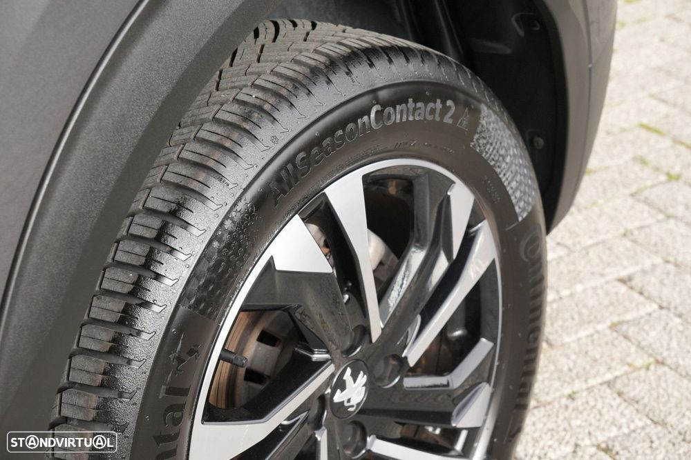 Peugeot 2008 1.2 PureTech Allure Pack - 27