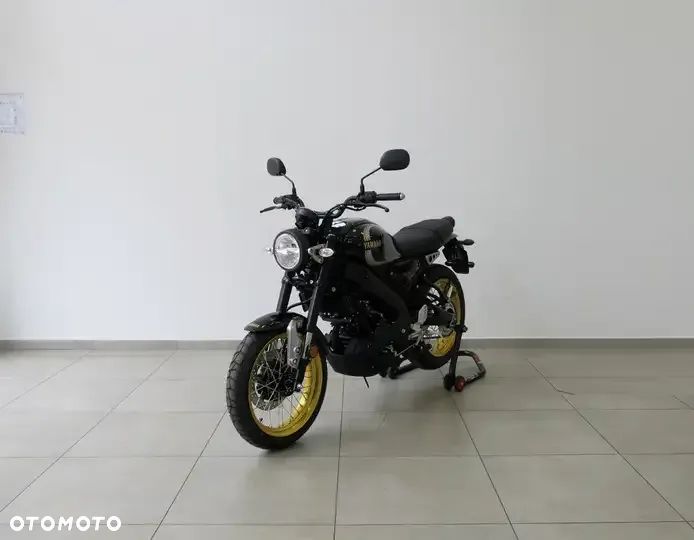 Yamaha XSR - 3