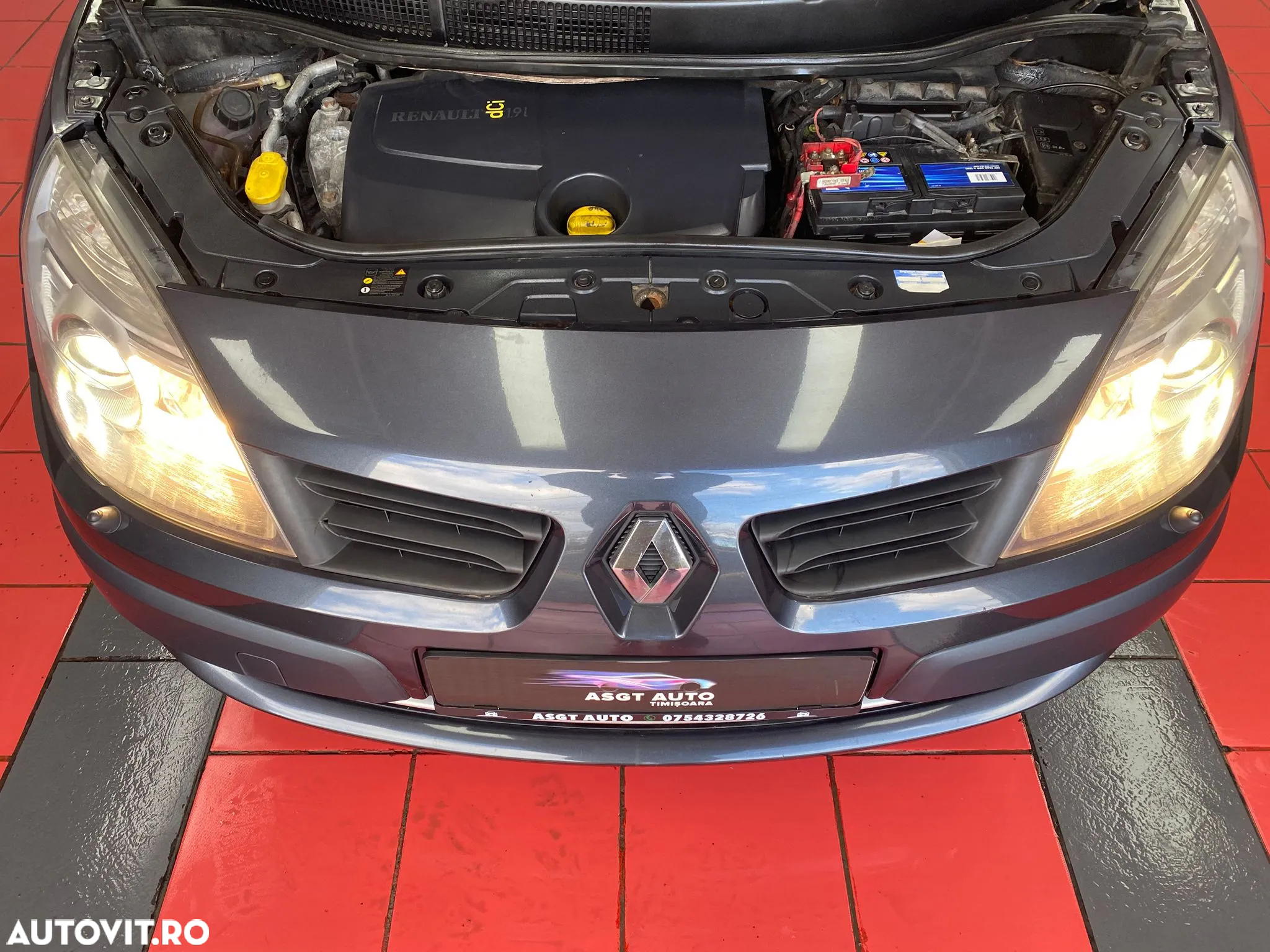Renault Scenic - 21