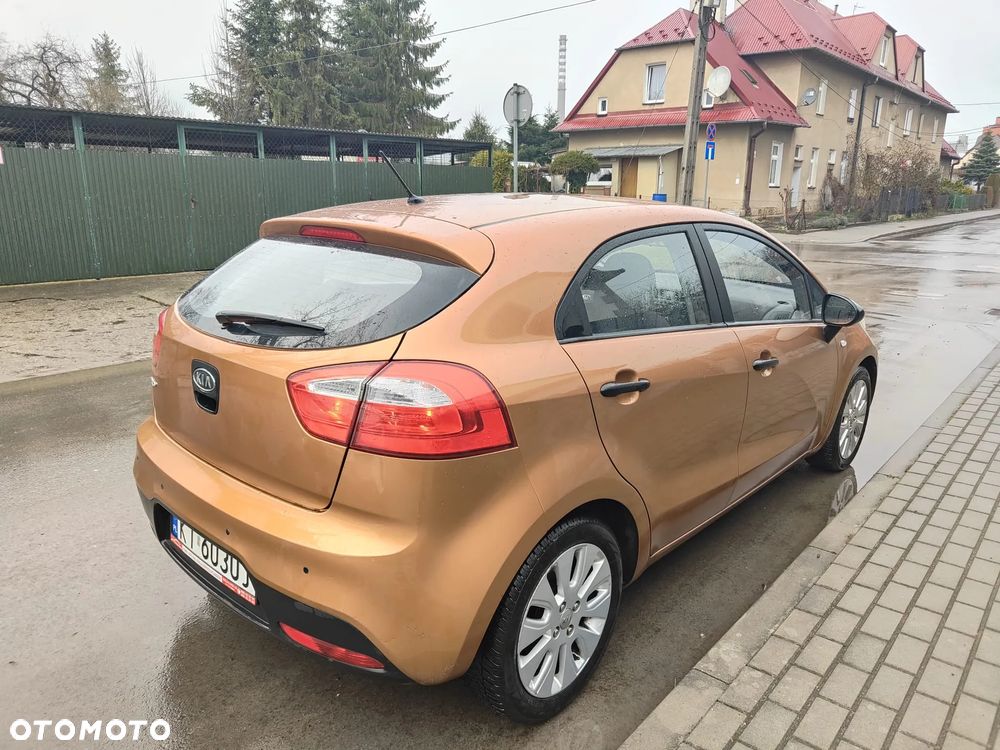 Kia Rio 1.2 Dream-Team Edition - 14