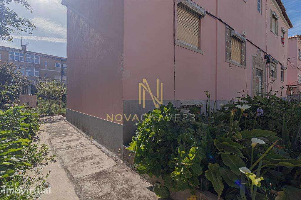Prédio no Cacém | 509 m² de Terreno | Rendimento Imediato - Grande imagem: 5/38