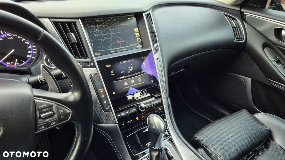 Infiniti Q50 2.2d Sport Sound Studio by Bose - 15