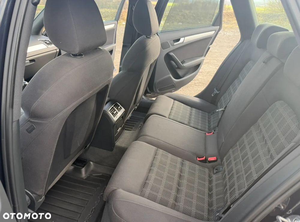 Audi A4 Avant 2.0 TDI e DPF S line Sportpaket - 6