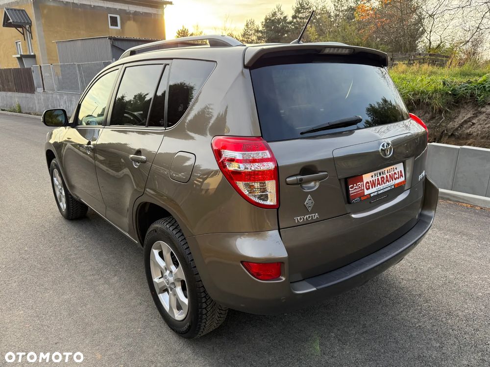 Toyota RAV4 2.0 VVT-i Premium - 6