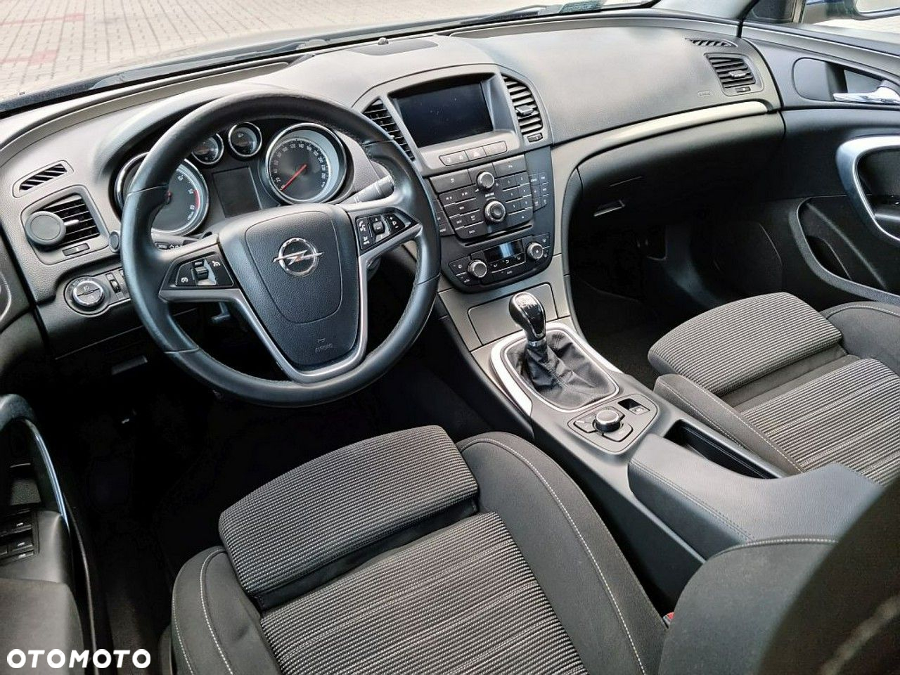 Opel Insignia - 11