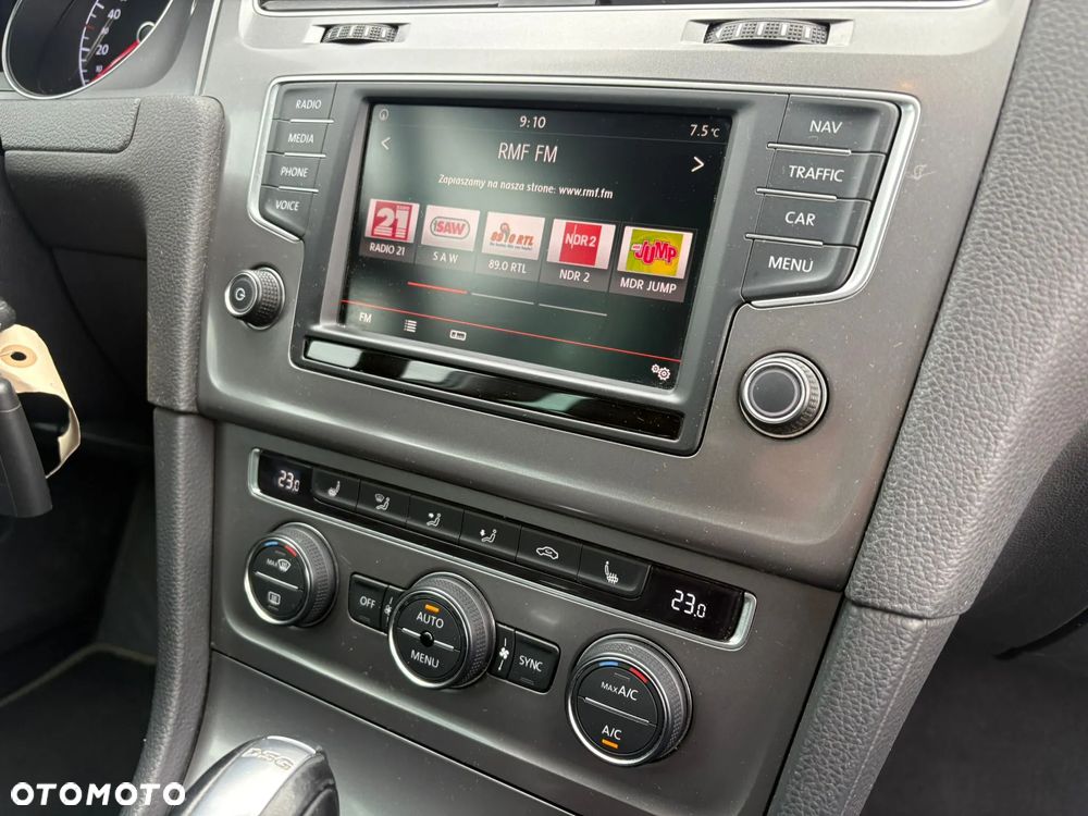 Volkswagen Golf 2.0 TDI DSG Sound - 14