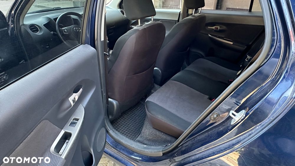 Toyota Urban Cruiser 1.4 D-4D Sol 4x4 EU5 - 8