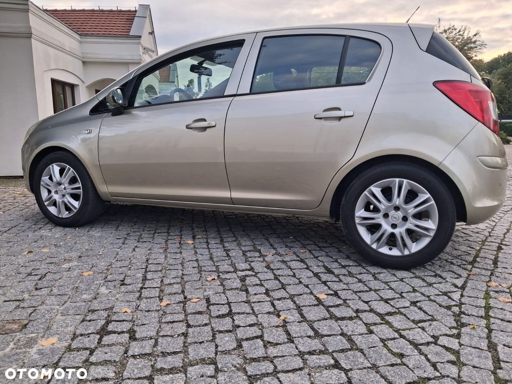 Opel Corsa - 10