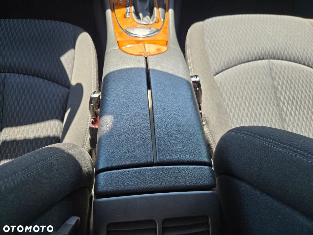 Mercedes-Benz Klasa E 200 Kompressor Automatik Elegance - 20