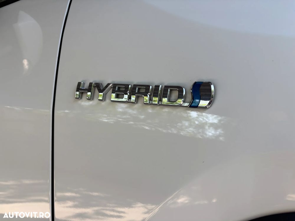 Toyota RAV4 - 10