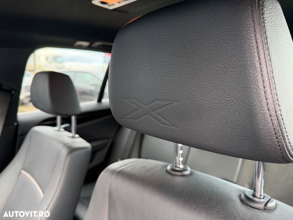 BMW X1 sDrive20d xLine - 17