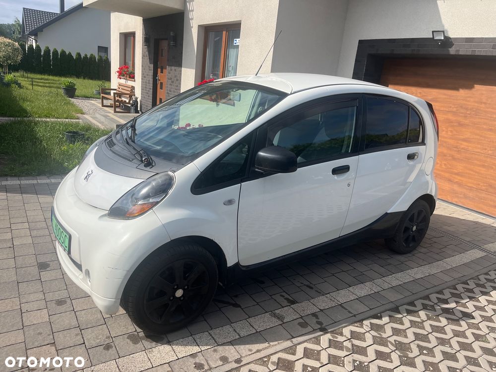 Peugeot iOn Active - 2