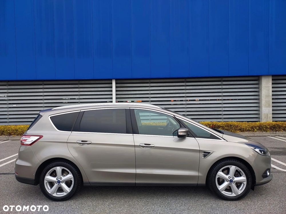 Ford S-Max 2.0 TDCi Titanium PowerShift - 9