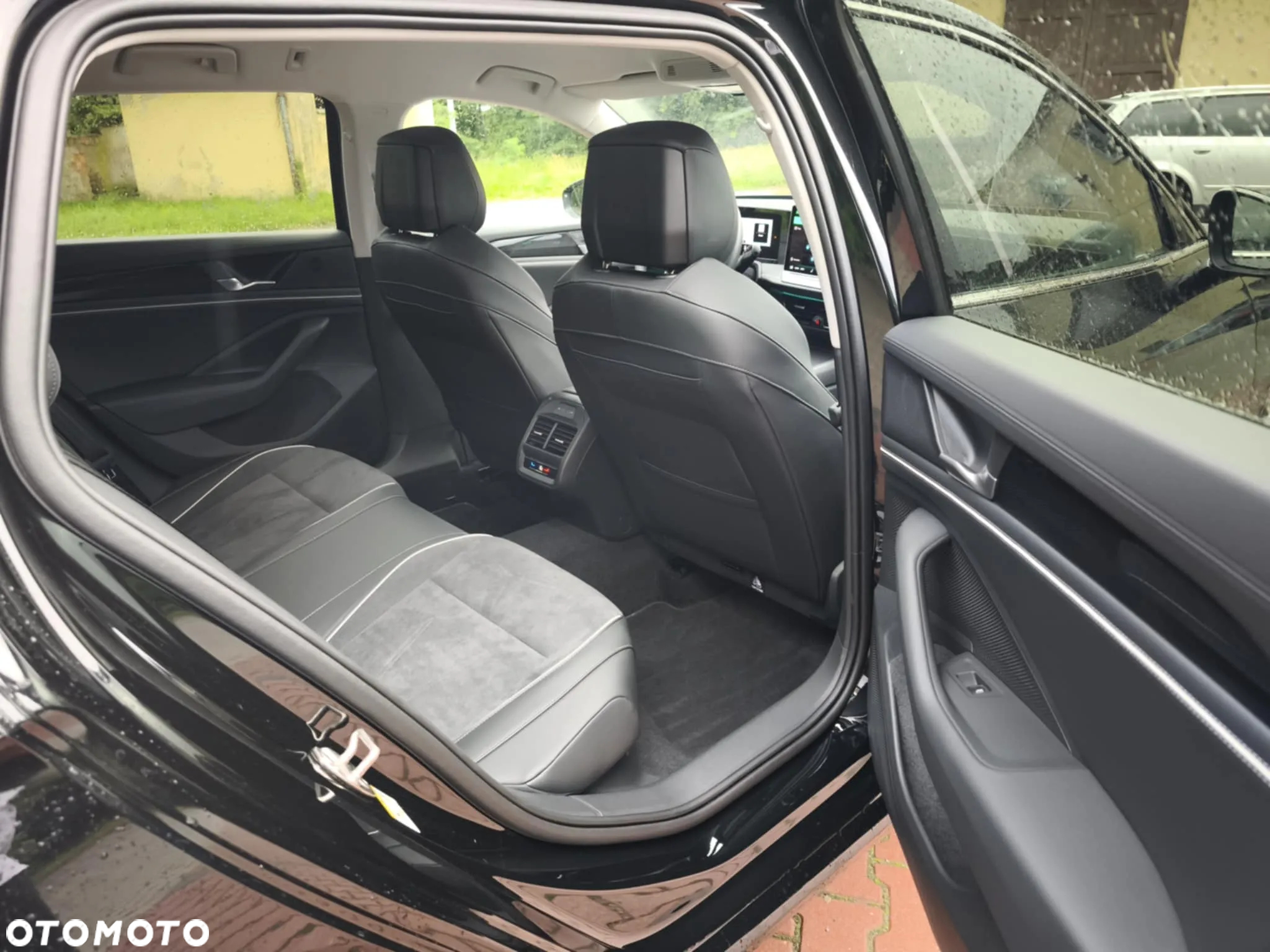 Volkswagen Passat 2.0 TDI SCR Business DSG - 35