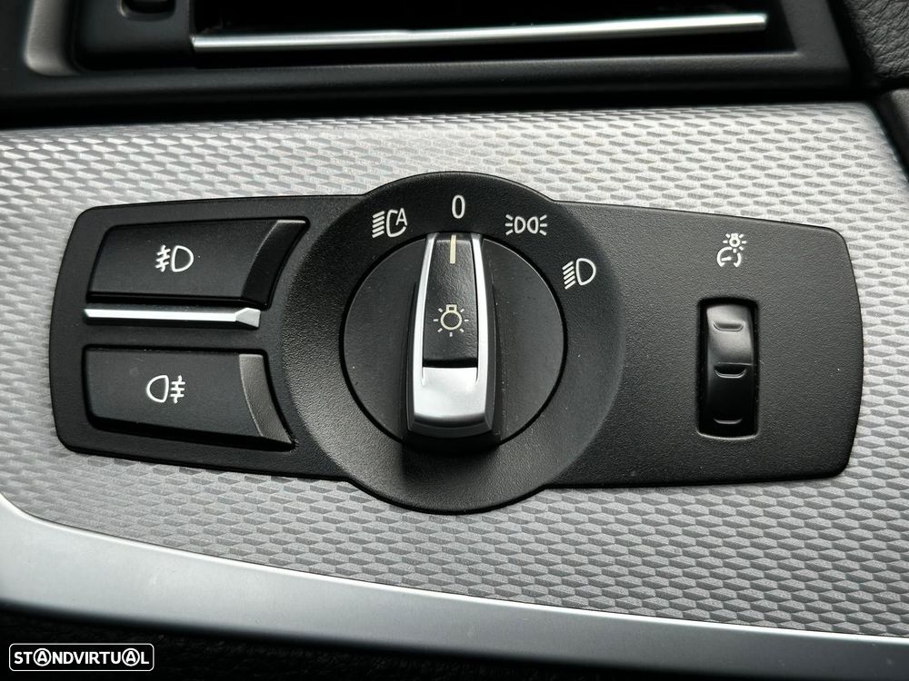 BMW 520 d Pack M - 19