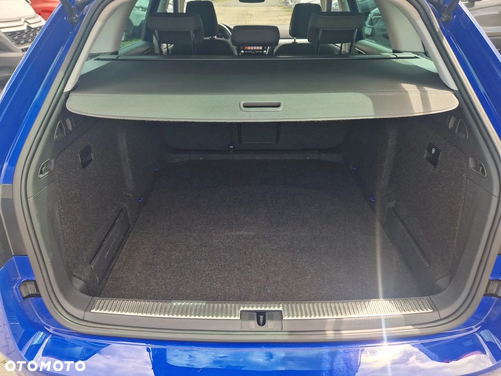 Skoda Superb 2.0 TDI SCR Active DSG - 9