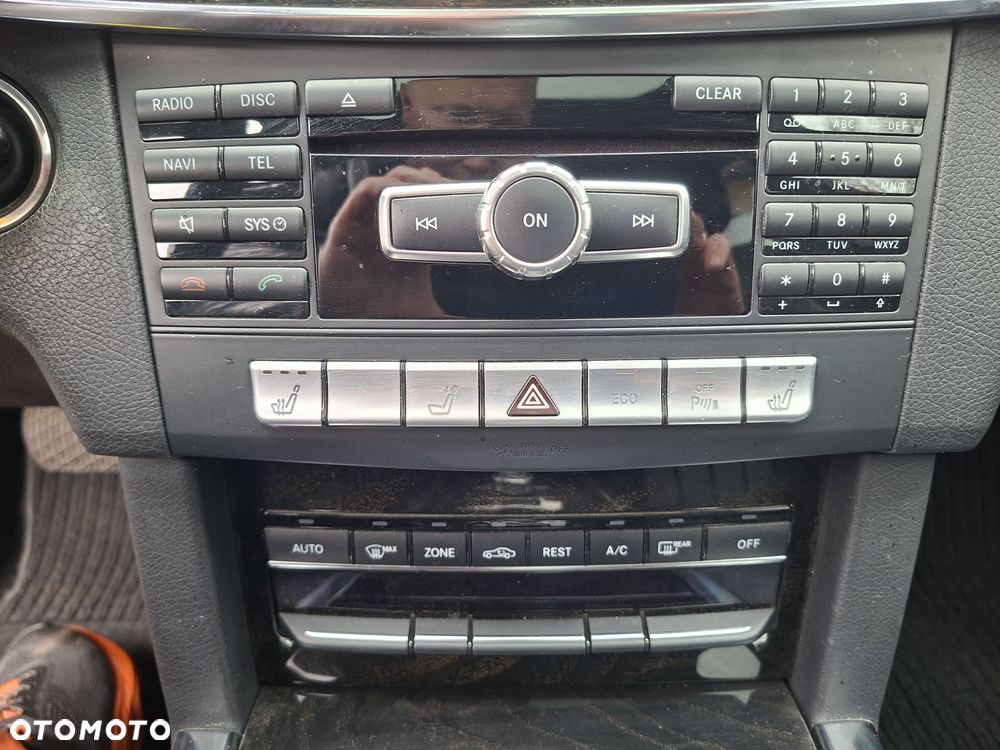 Mercedes-Benz Klasa E 500 7G-TRONIC Elegance - 25