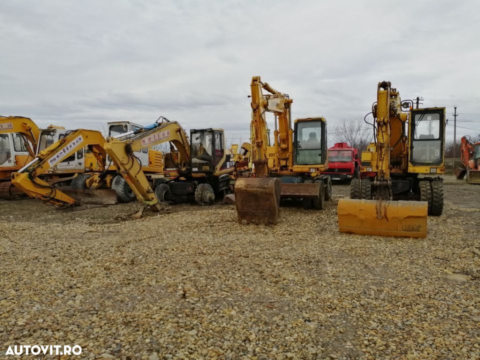 Dezmembrez JCB, CAT, KOMATSU, ATLAS, O&K, LIEBHERR, TEREX, MF, FERMEC, CASE, VOLVO, KOBELCO, HITACHI - 1