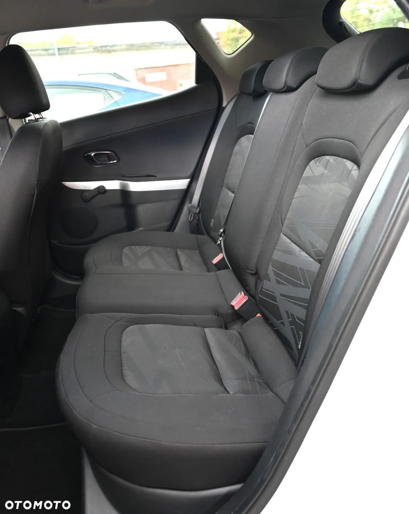 Kia Ceed - 29
