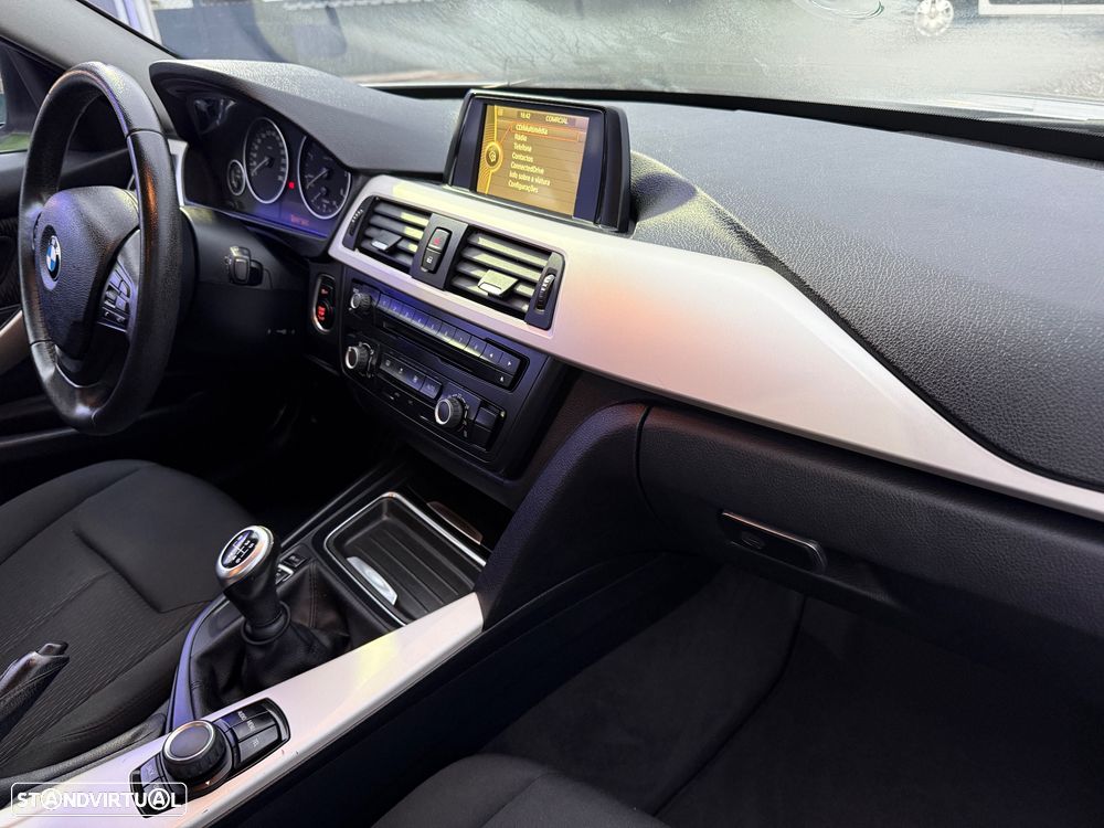 BMW 318 d Touring - 20