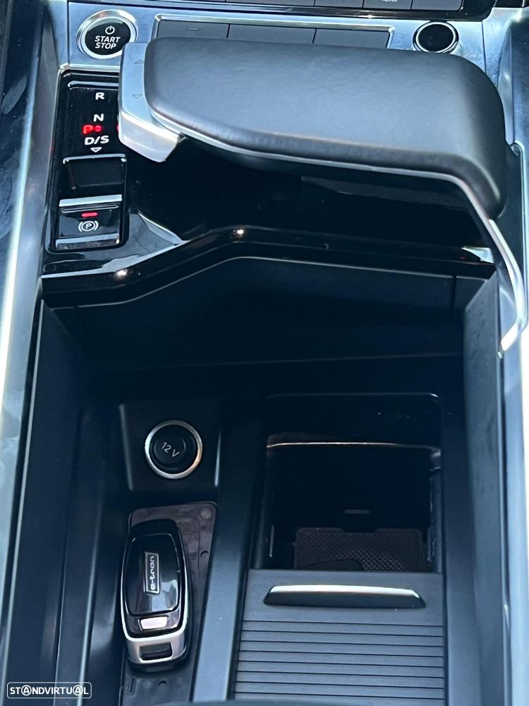 Audi e-tron 55 quattro S line - 47