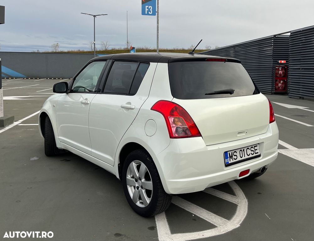 Suzuki Swift 1.3 4x4 Comfort - 5