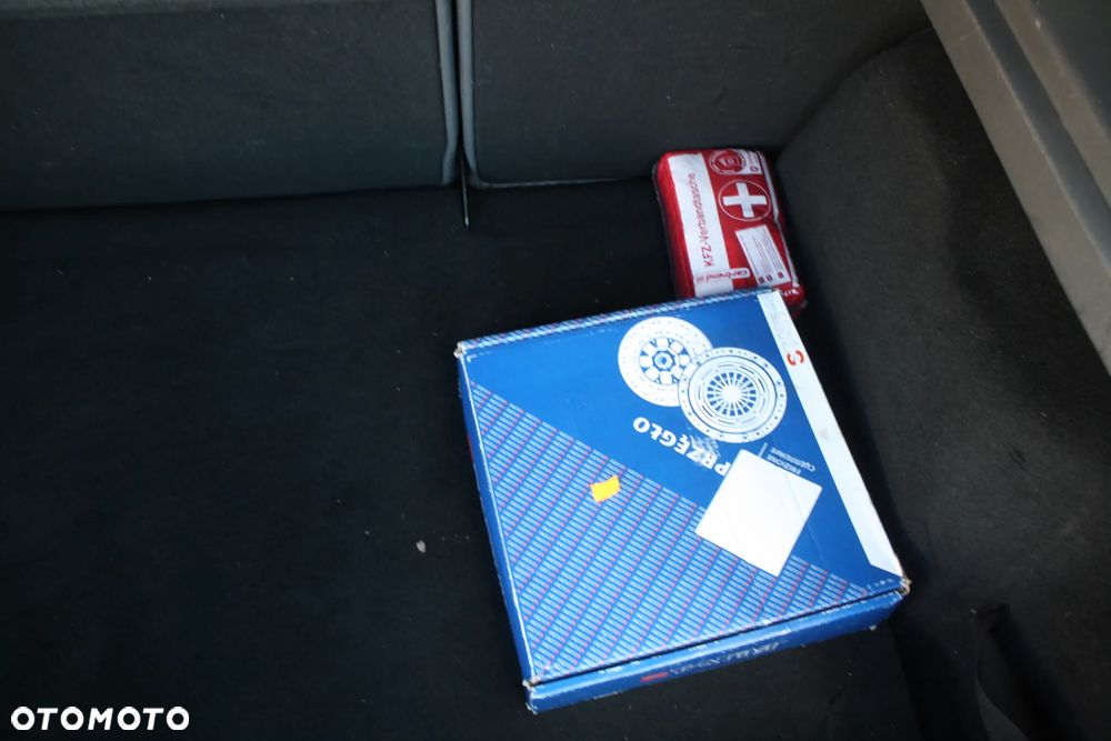 Ford Focus 1.6 16V Ghia - 16