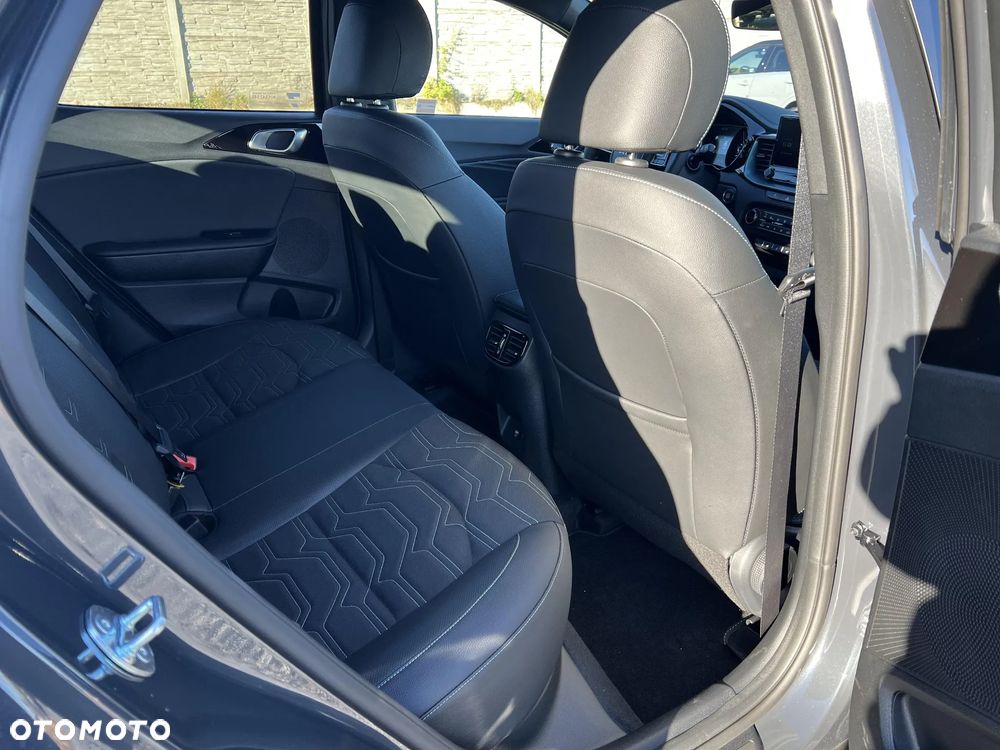 Kia XCeed 1.6 T-GDI Tribute DCT - 20