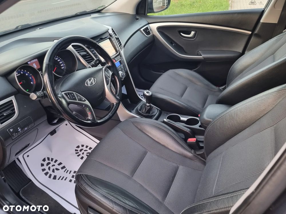 Hyundai i30 blue Kombi 1.6 GDi Style - 5