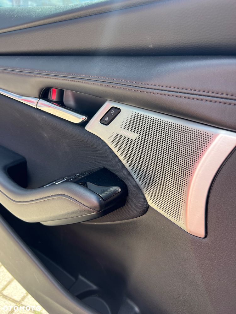 Mazda 3 e-SKYACTIV-G 2.0 M HYBRID 150 HOMURA - 6