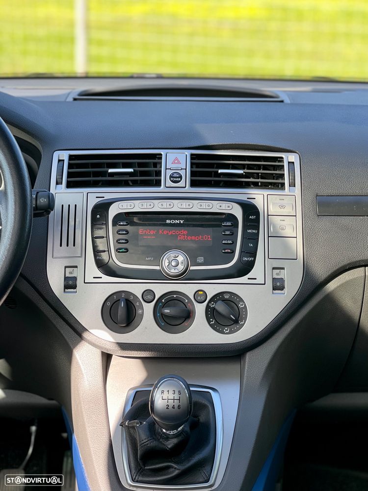 Ford Kuga 2.0 TDCi Titanium - 14