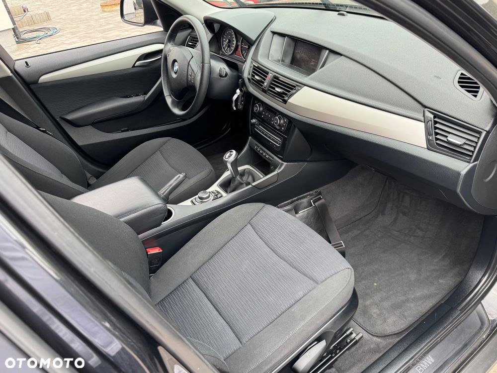 BMW X1 xDrive18d xLine - 35