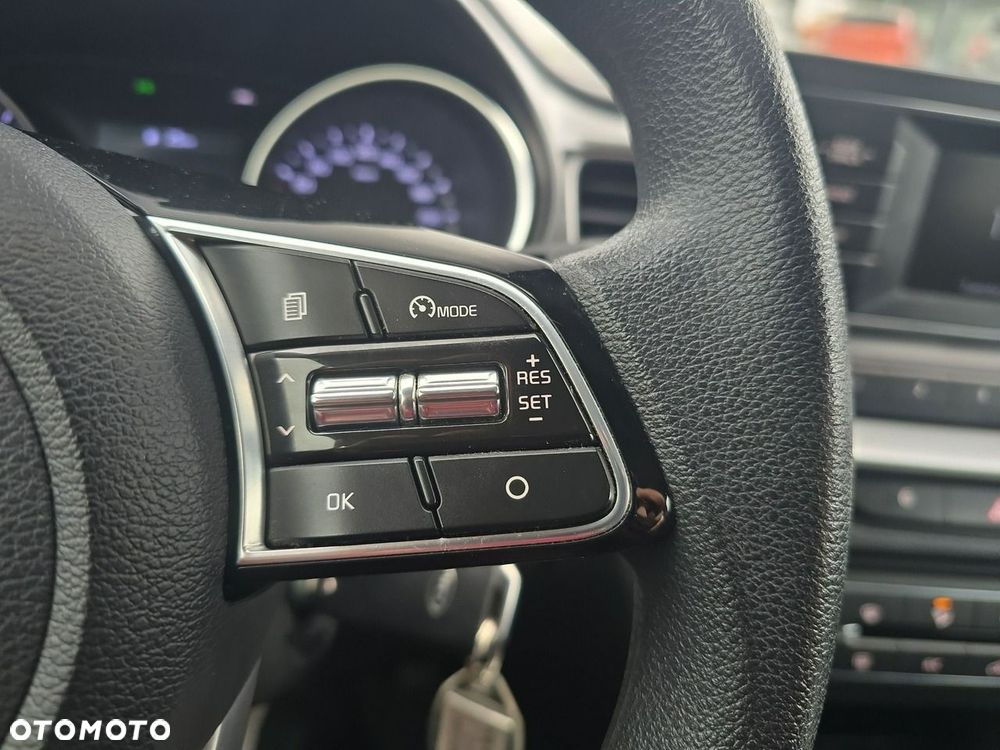 Kia Ceed - 21
