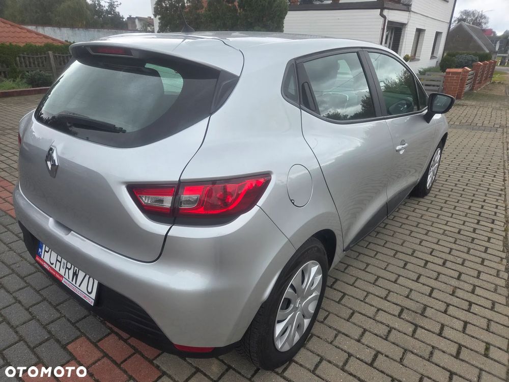 Renault Clio - 6