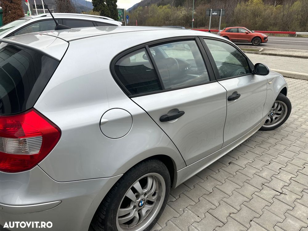 BMW Seria 1 116i - 5