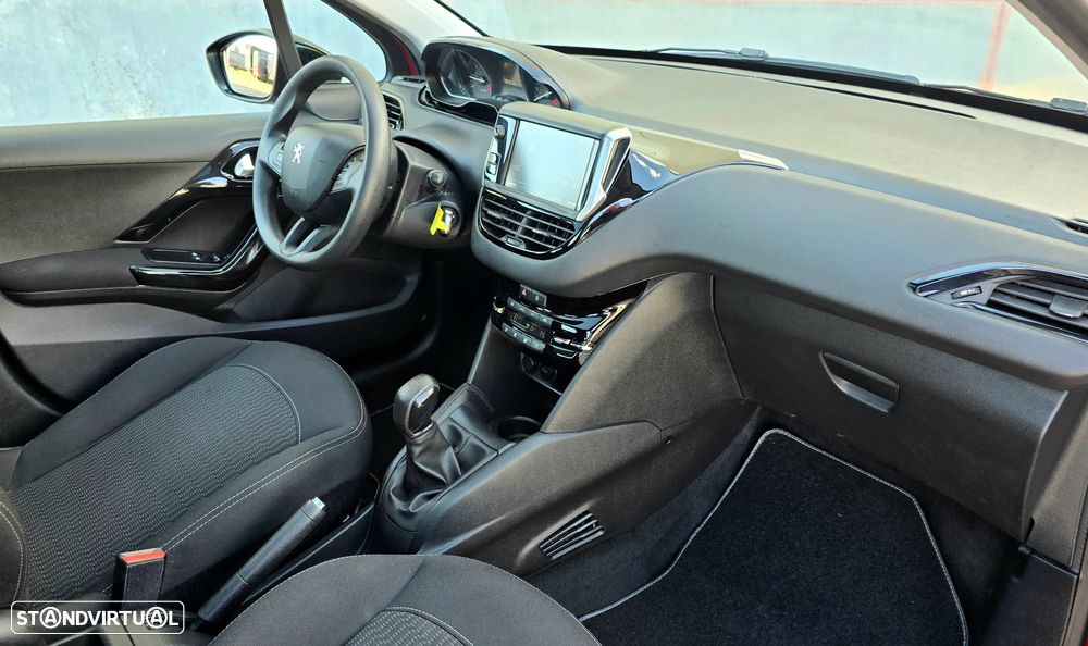 Peugeot 208 1.2 PureTech Active - 19