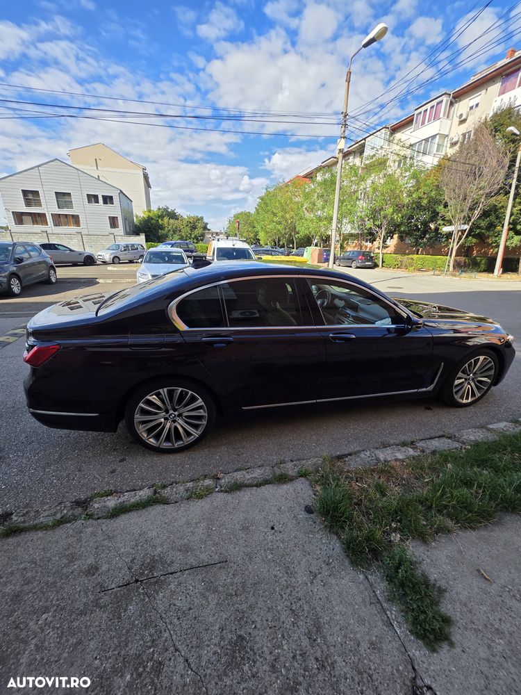 BMW Seria 7 745Le xDrive AT PHEV - 13