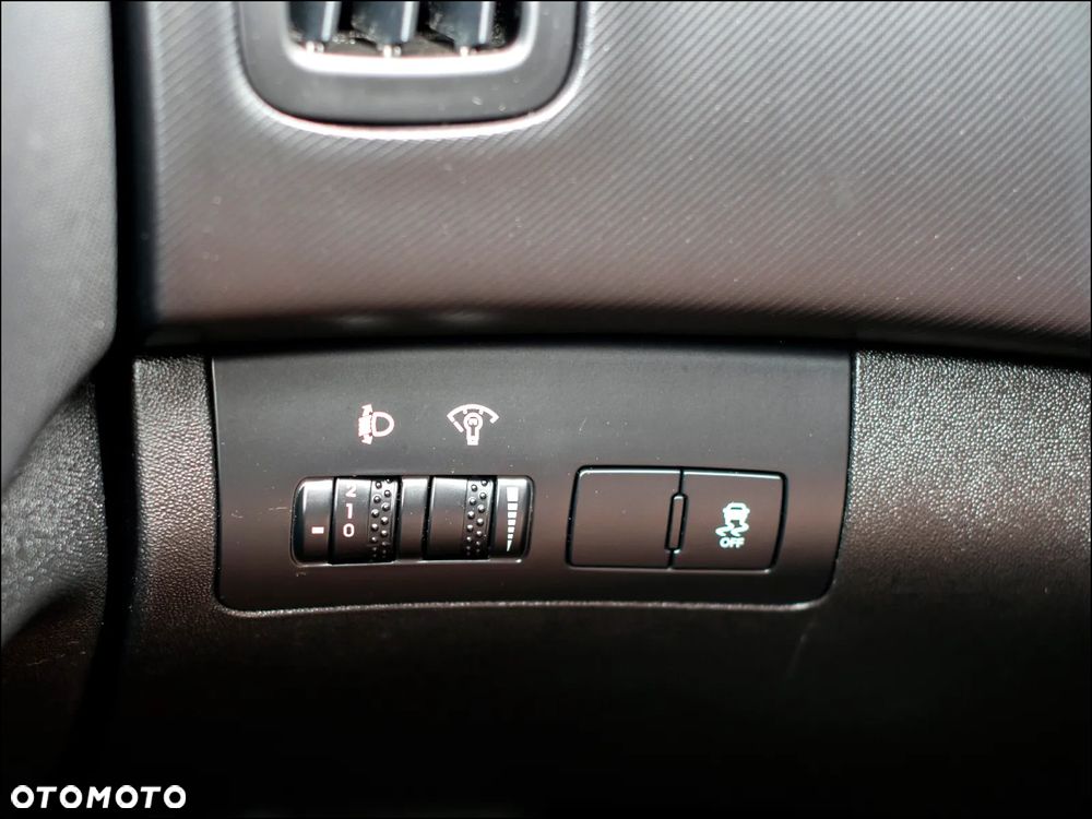Kia Ceed - 29